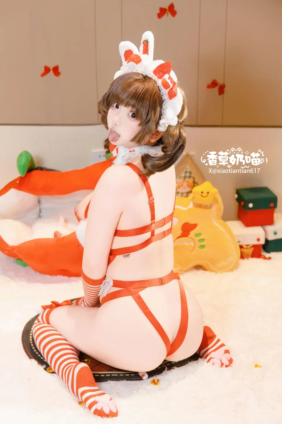 香草奶喵 - No.001 圣诞礼物 [135P,25V-1.04GB] tg@simisebaisi 【丝足阁】113.webp